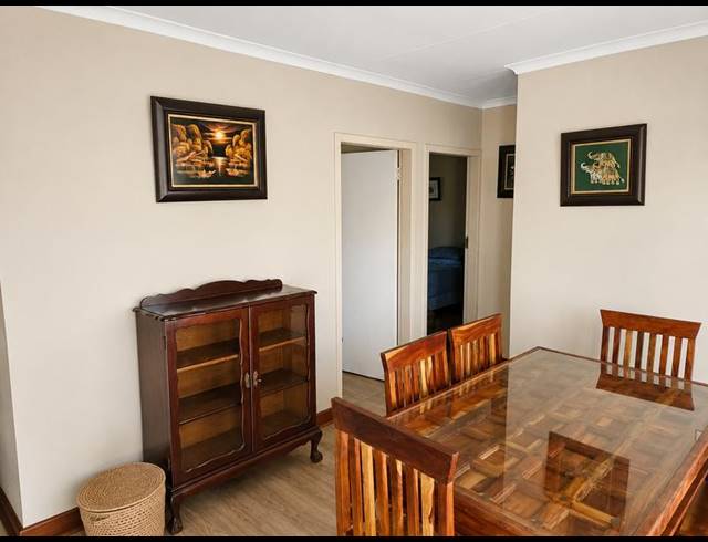 2 BEDROOM TOWNHOUSE FOR SALE IN ROOIHUISKRAAL NORTH